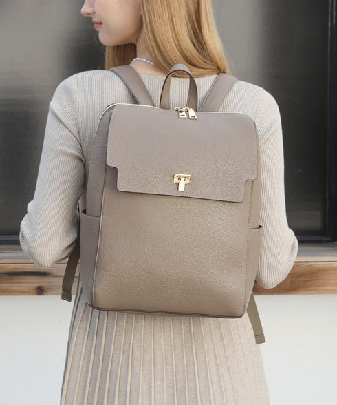 がばっと開くA4スクエアリュック 12-1173